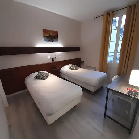 Contact De France Hotel 2*