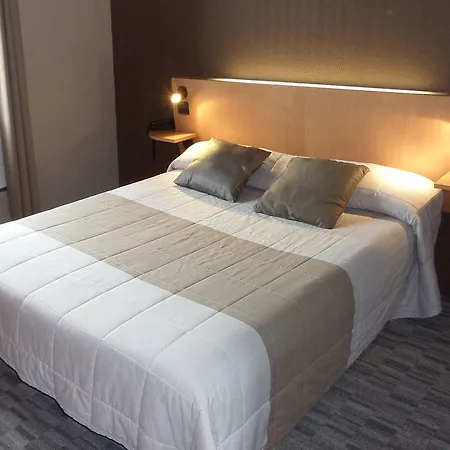 Ξενοδοχείο De France Saintes